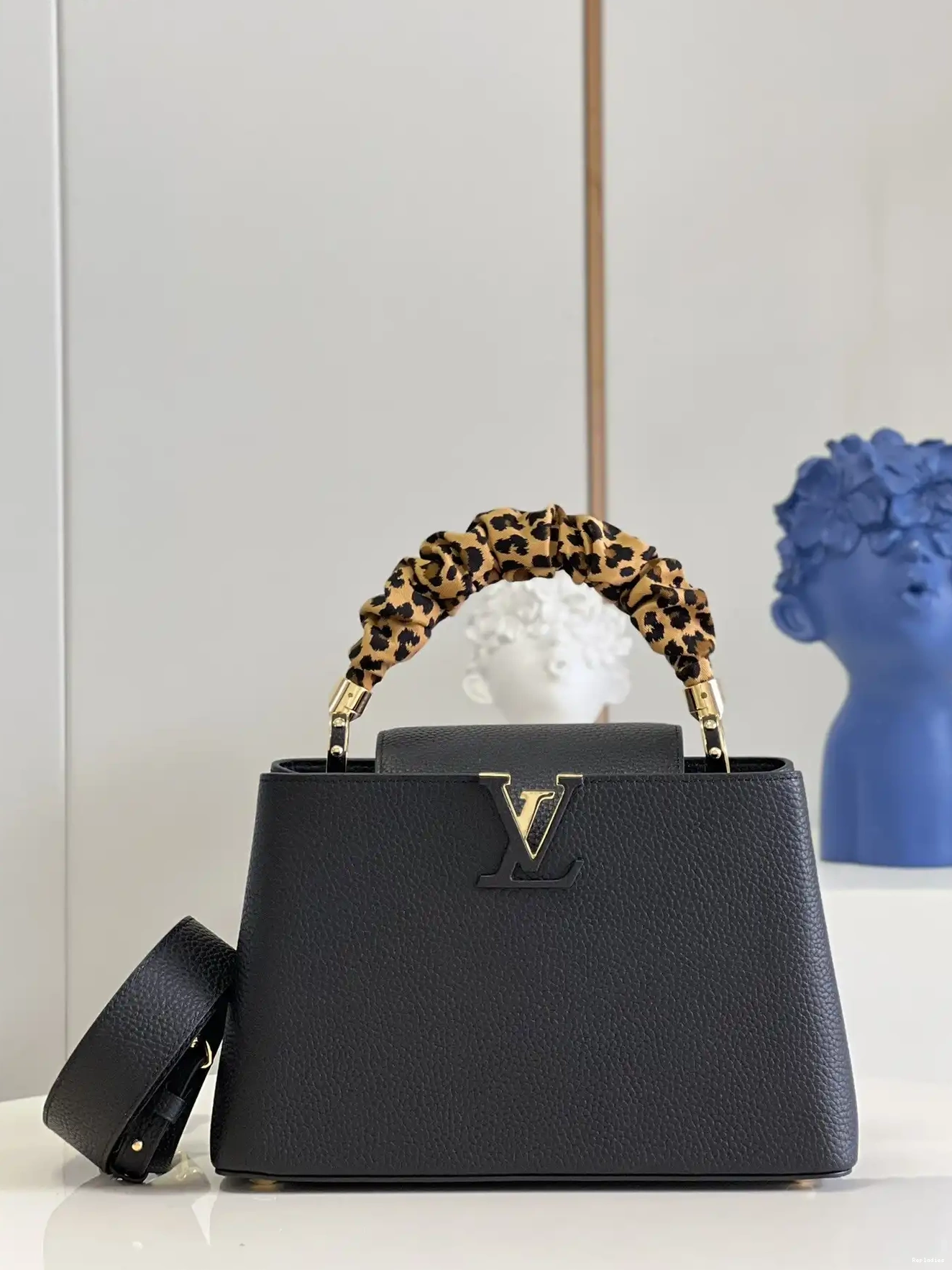 Cheap MM VUITTON LOUIS CAPUCINES 0520
